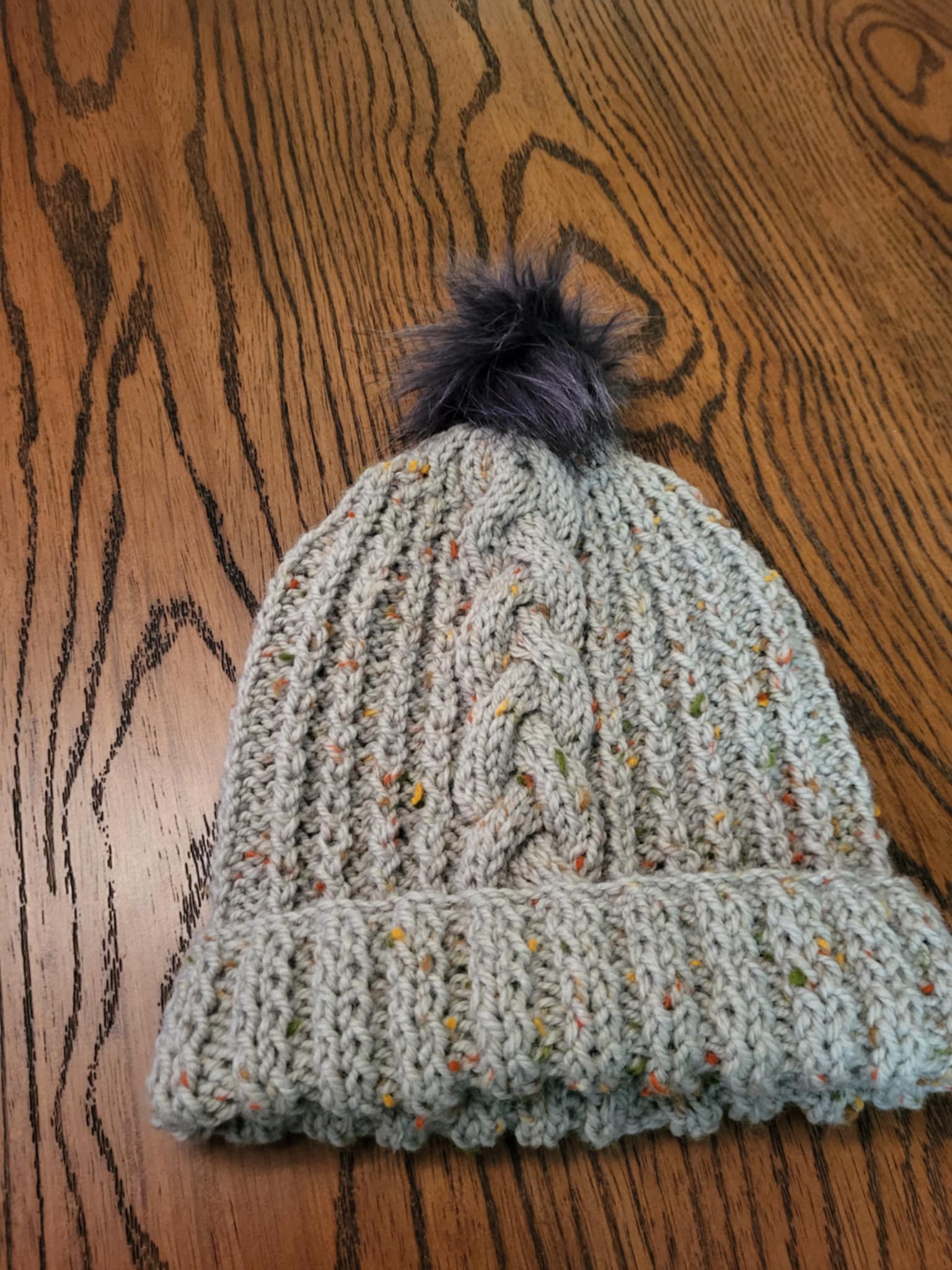 Hand-knitted Aran hat – sage green speckles